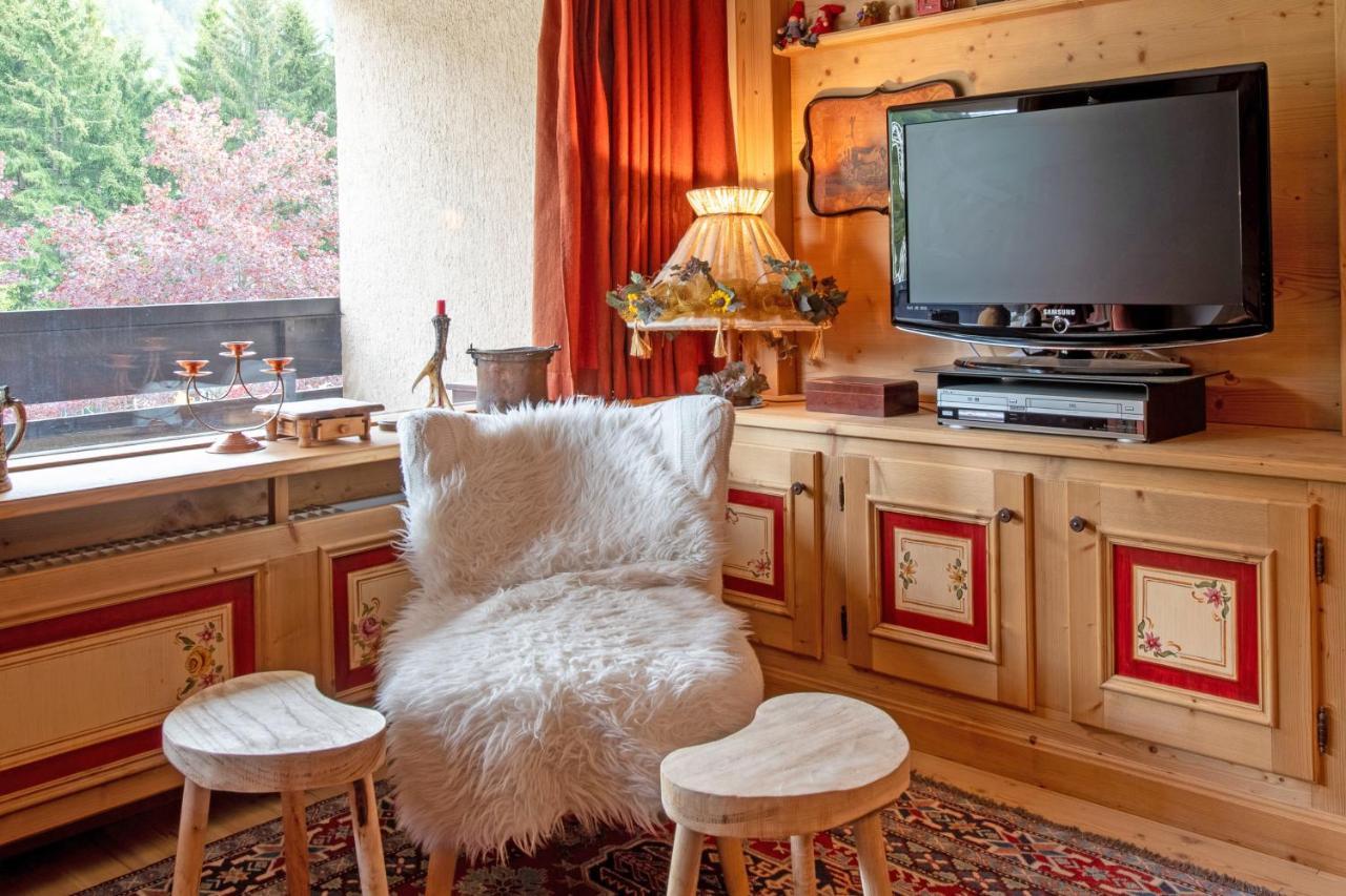 Apartment Center Madonna Di Campiglio Af Екстериор снимка